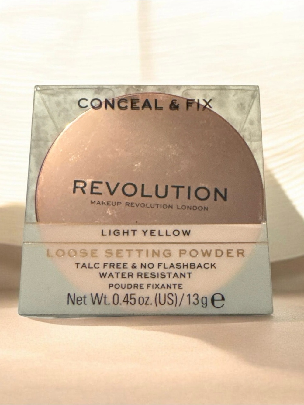 Revolution Conceal & Fix Loose Setting Powder - Light Yellow